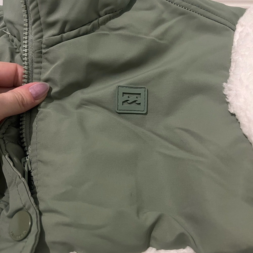 Billabong Sage Green and Cream Teddy Jacket - Picture 4 of 7